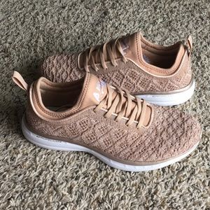 apl techloom phantom rose gold